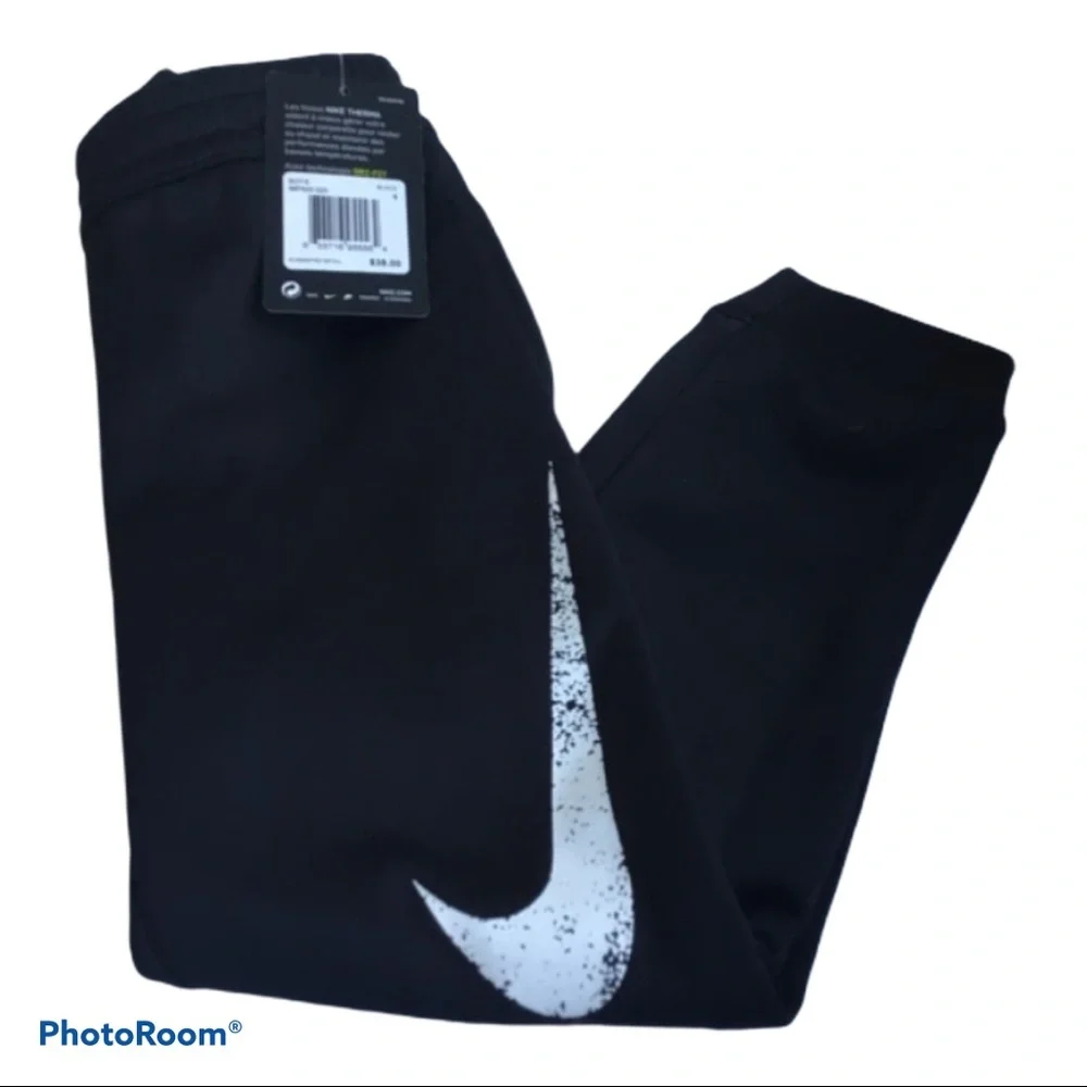 ⭐️NWT Nike Therma Pants⭐️